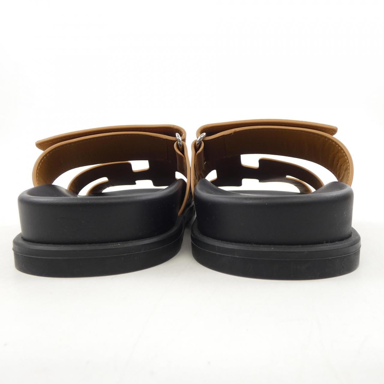 HERMES CHYPRE 科技凉鞋 211114Z