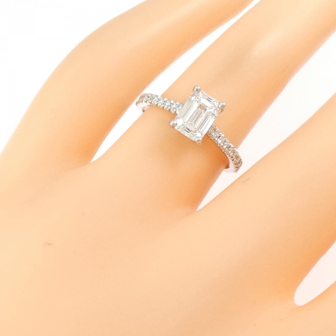 ティファニー ノヴォ リング 1.08CT