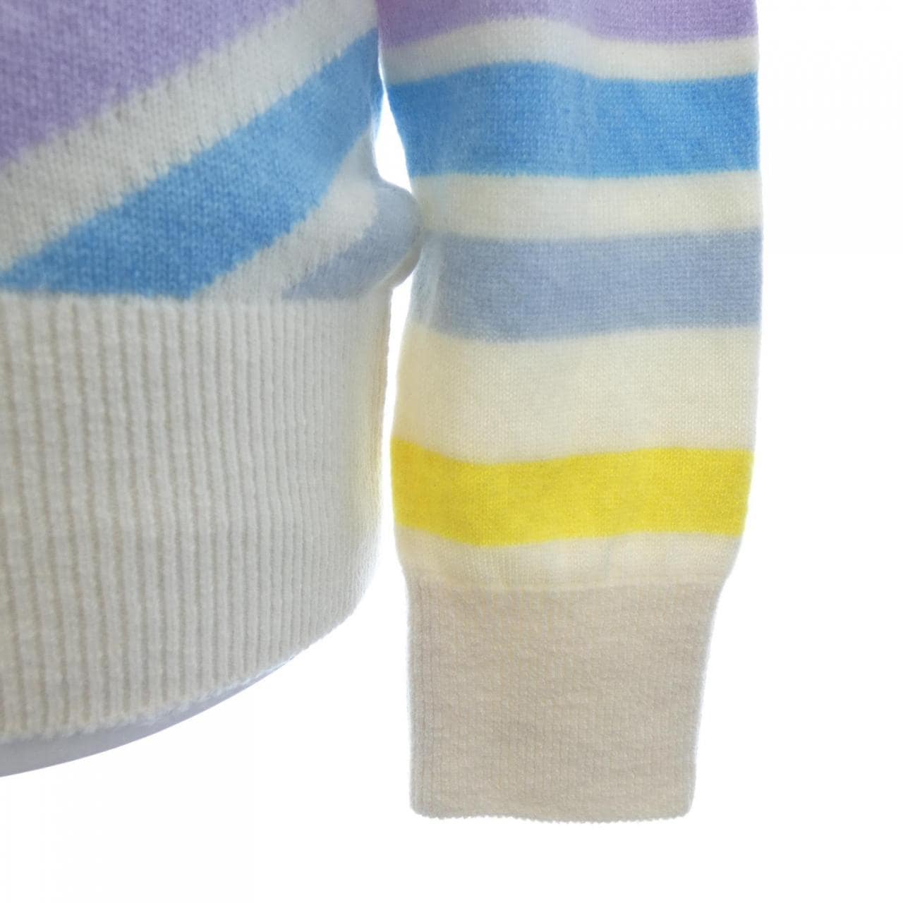 CHANEL LA PAUSA P60517K46044 Knit