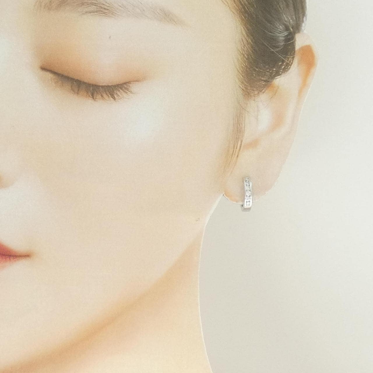 K18WG ダイヤモンド フープ ピアス 片耳