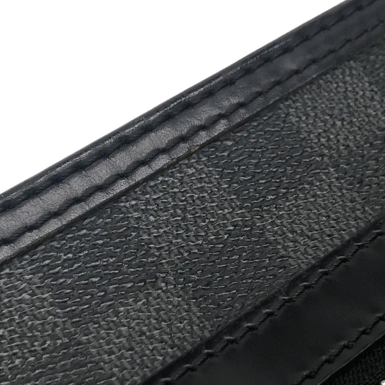 ルイヴィトン ダミエ グラフィット トマス N58028 ショルダーバッグ
