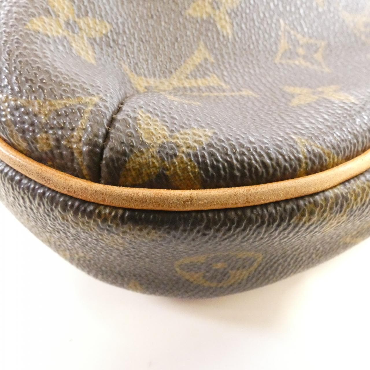 ルイヴィトン モノグラム オデオン MM M56389 ショルダーバッグ