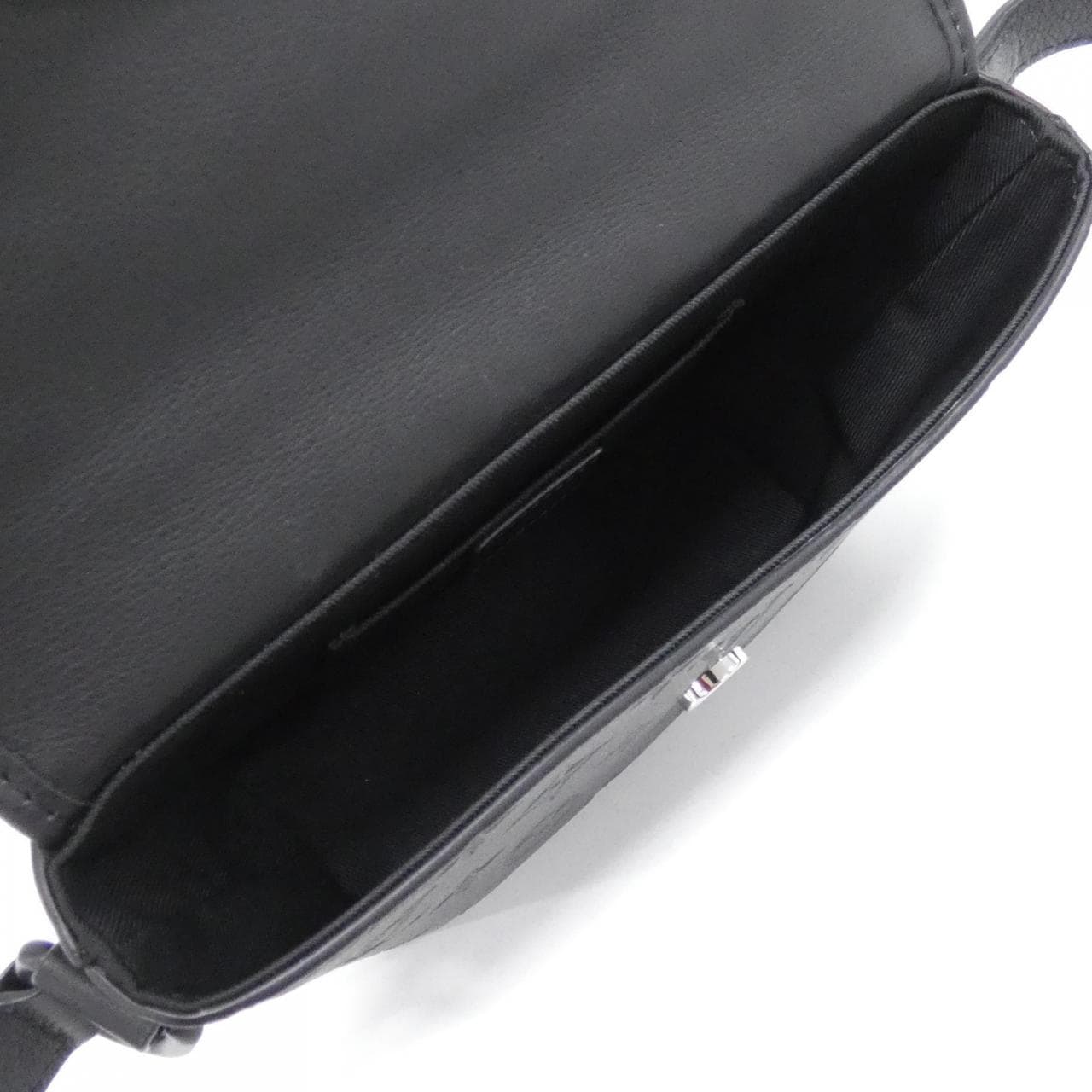 ルイヴィトン モノグラム シャドウ パルス ウェアラブル ウォレット M12636 ショルダーバッグ