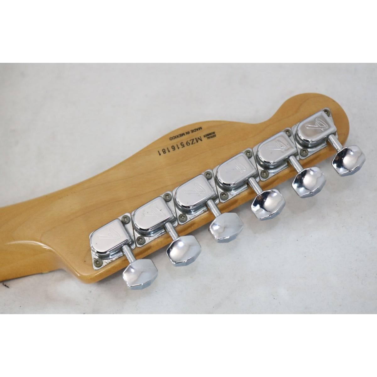 ＦＥＮＤＥＲ　　７２　ＴＥＬＥＣＡＳＴＥＲ　ＴＨＩＮＬＩＮＥ