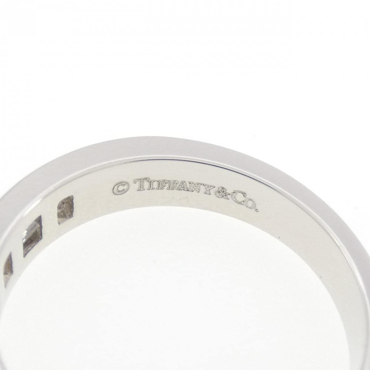 ティファニー チャネルセッティング リング