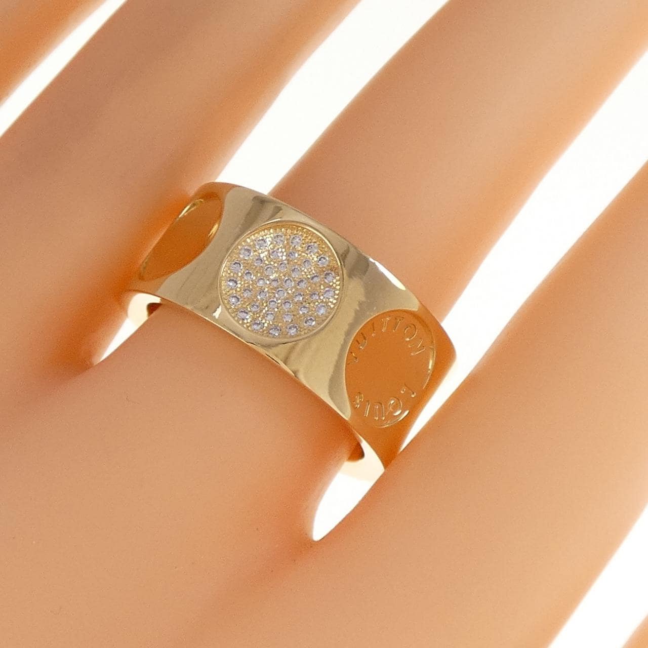 LOUIS VUITTON petite burg Empreinte ring
