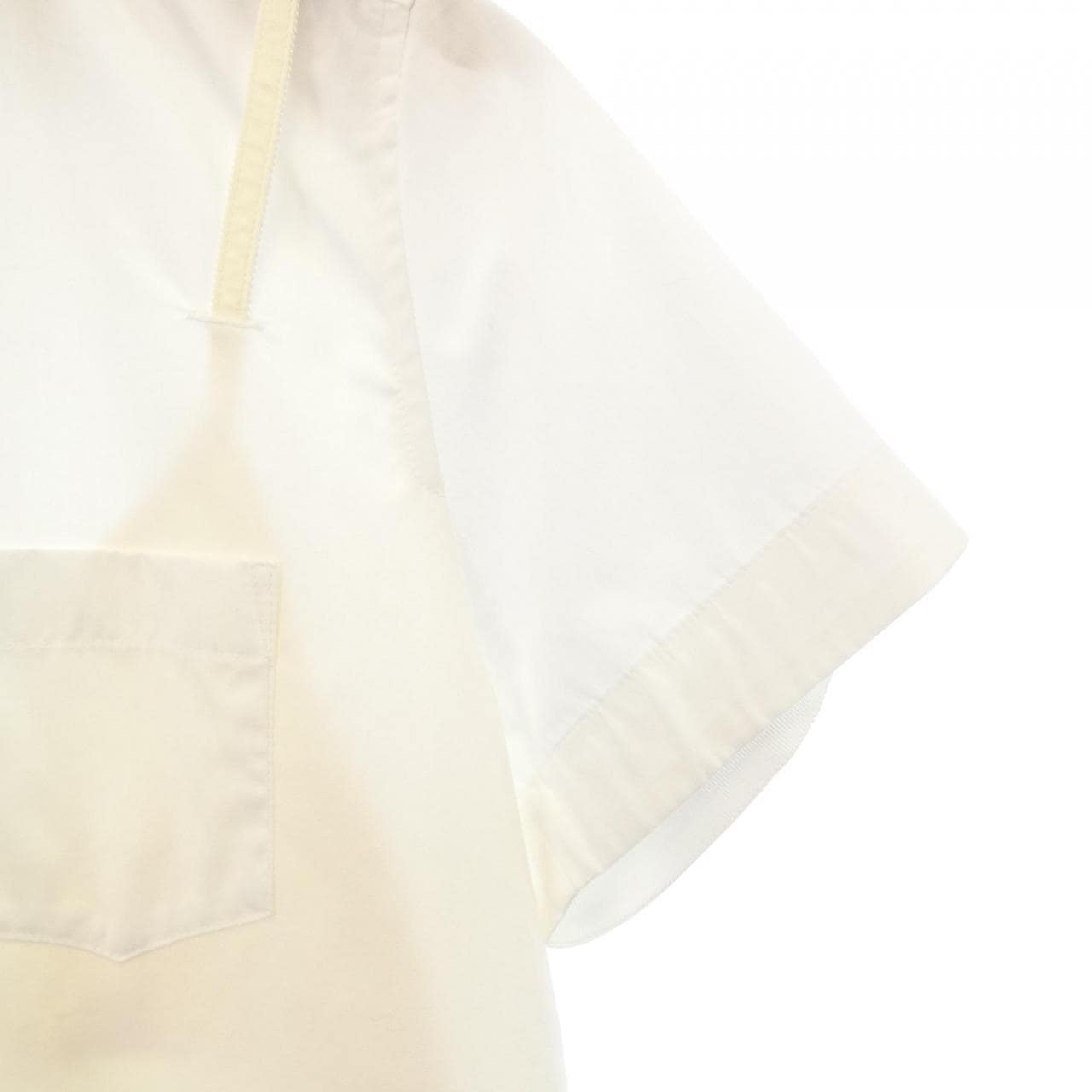 サカイ SACAI 21-05595 S／Sシャツ