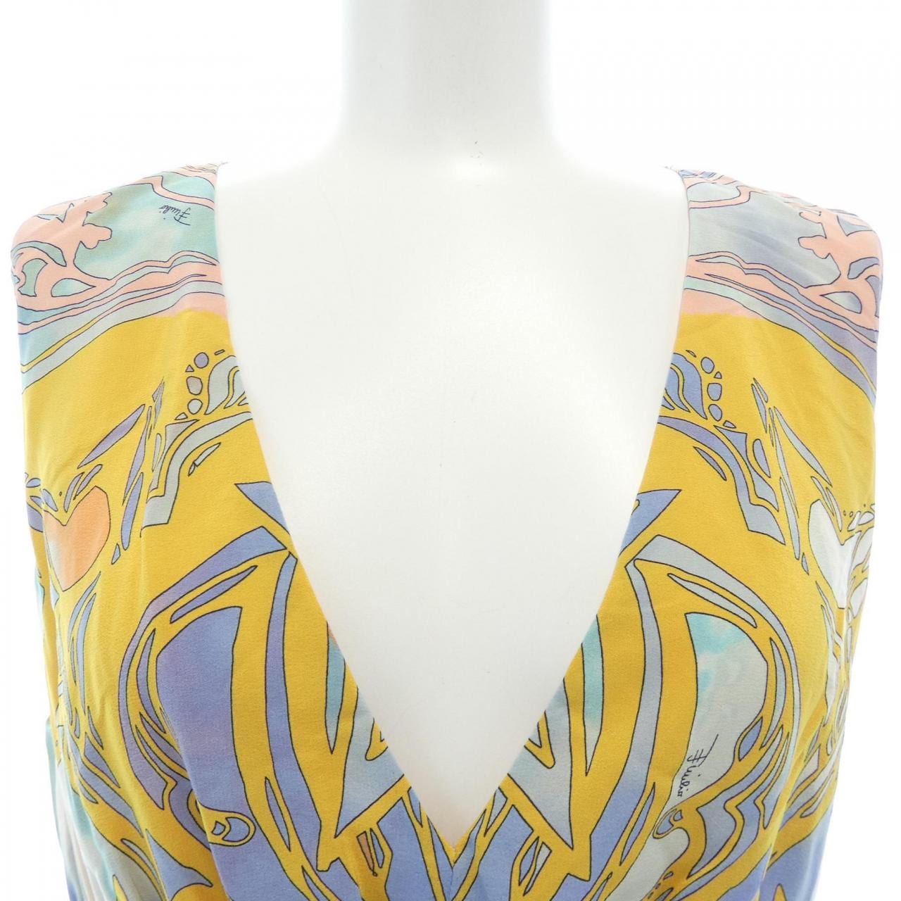 新着商品 コメ兵｜エミリオプッチ ワンピース｜エミリオ PUCCI EMILIO ワンピース