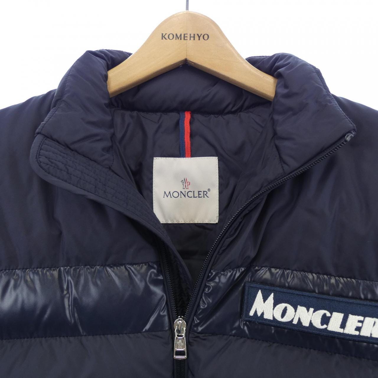 モンクレール MONCLER ダウンジャケット