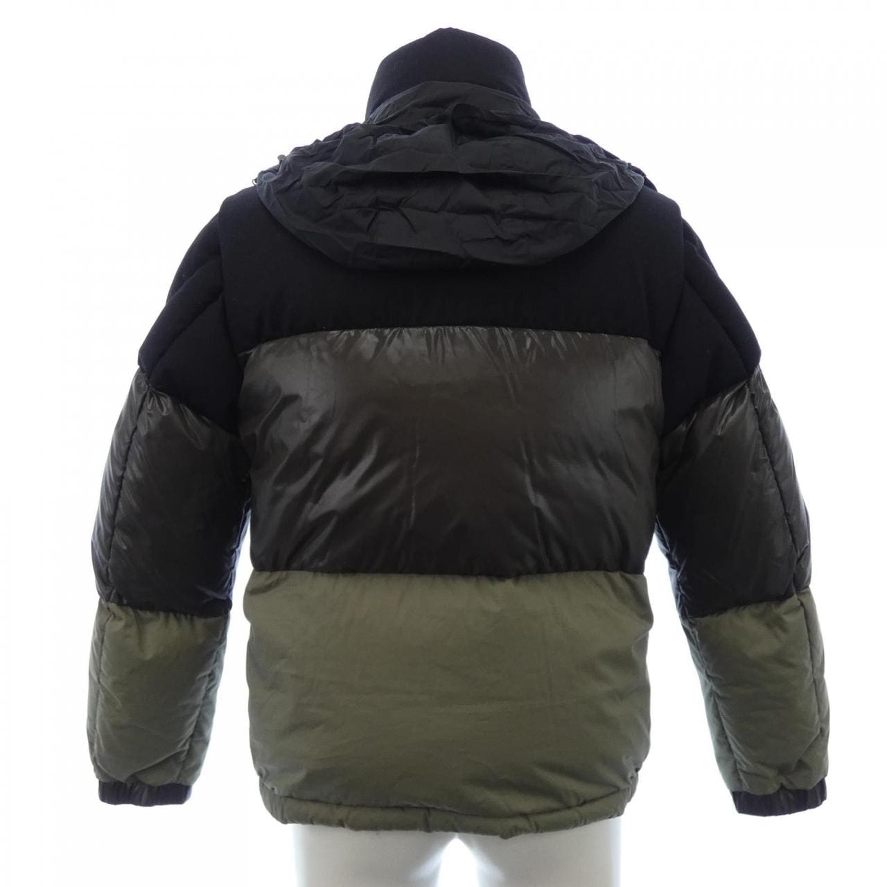 モンクレール MONCLER ダウンジャケット
