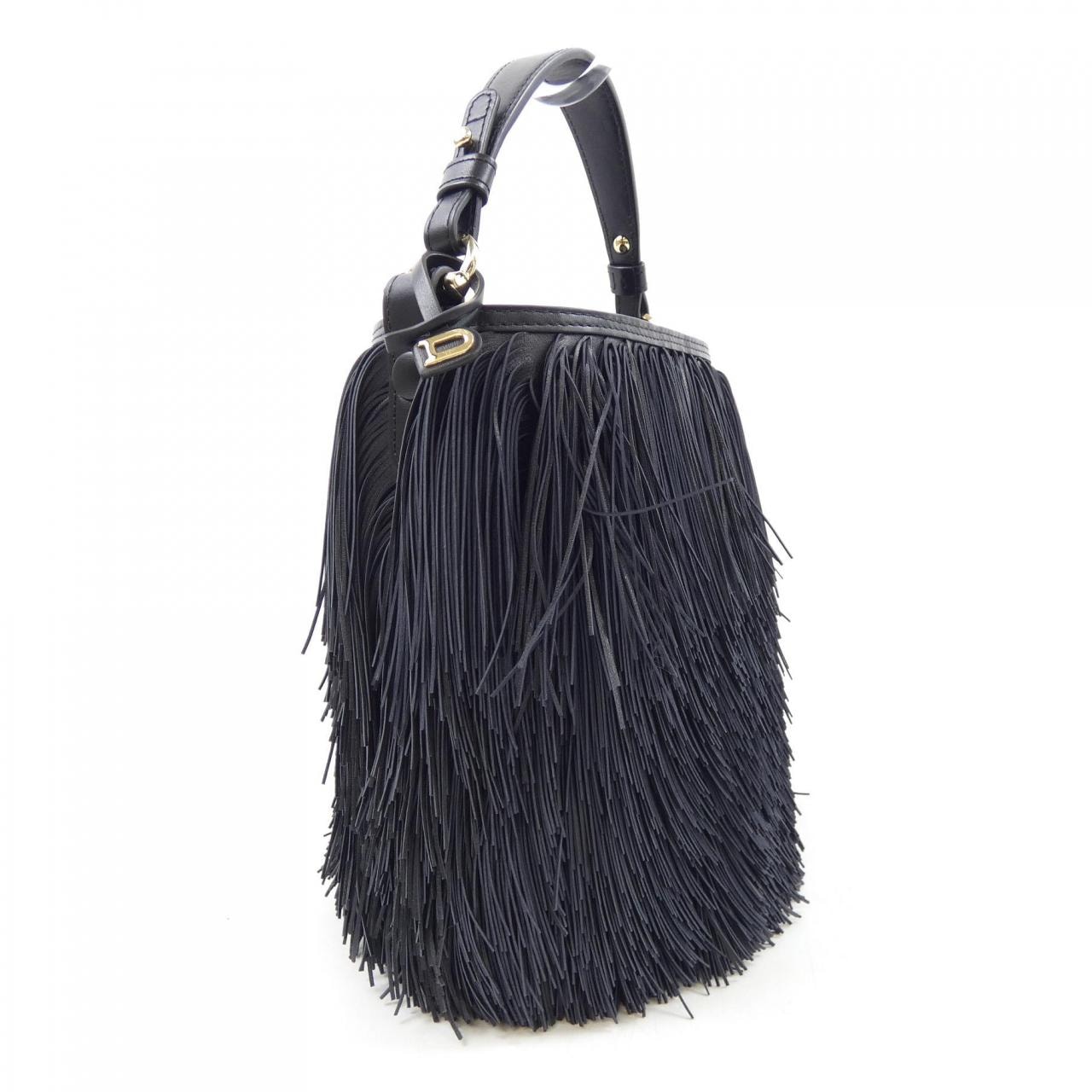 德尔沃DELVAUX