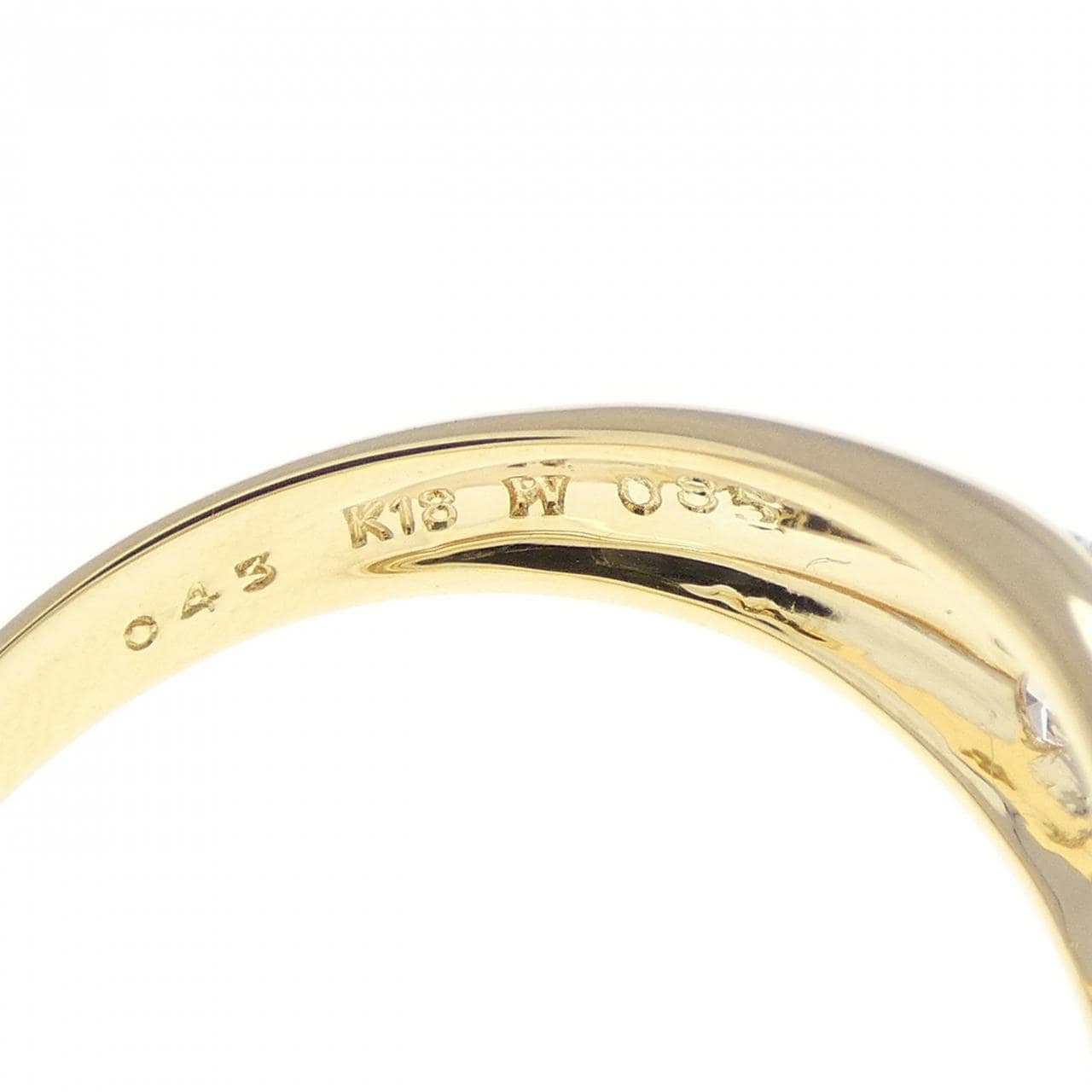 ポンテヴェキオ エメラルド リング 0.85CT