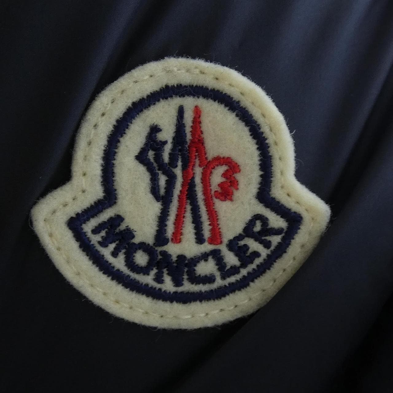 モンクレール MONCLER ダウンジャケット