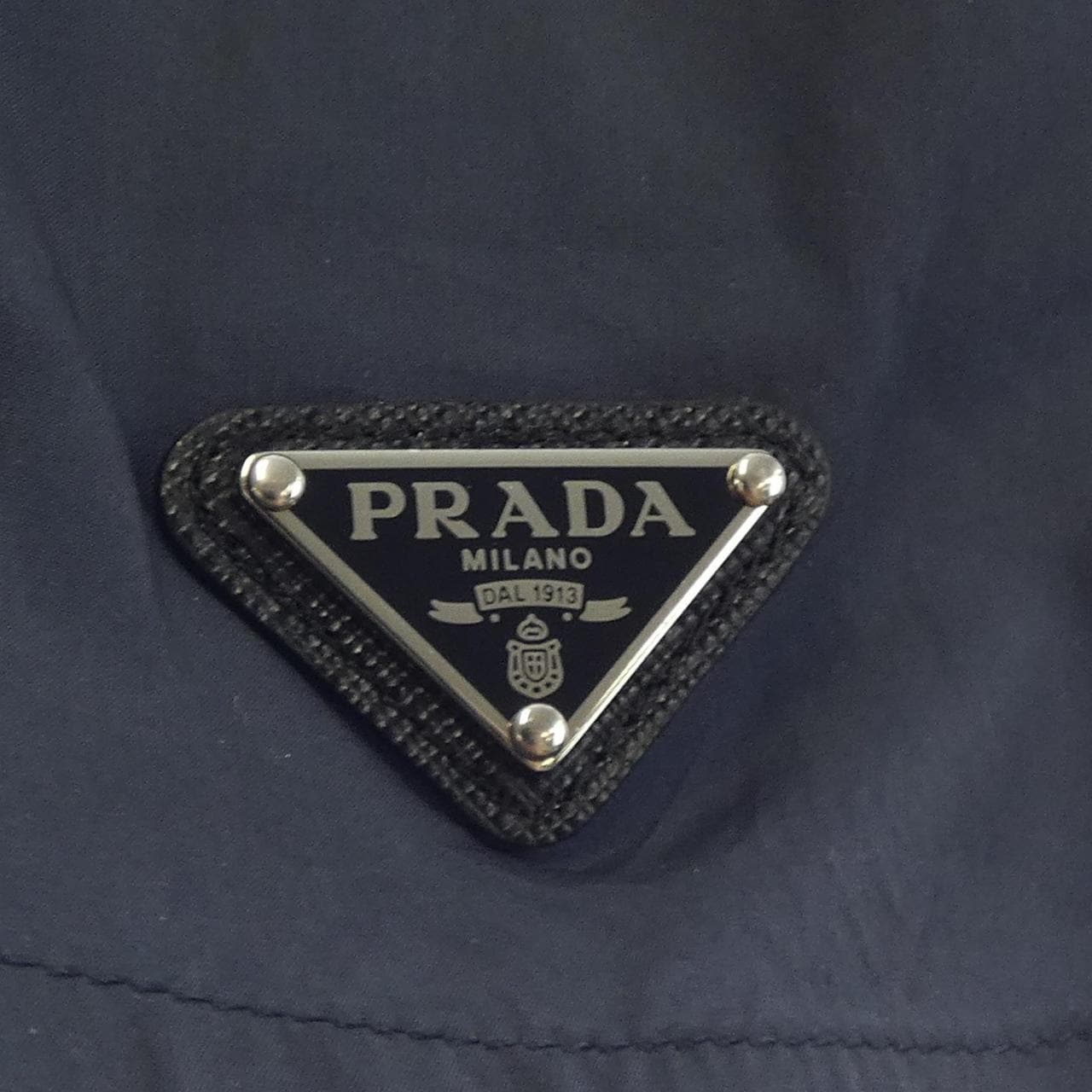プラダ PRADA トライアングルロゴ P218G S221 10GP ショートパンツ
