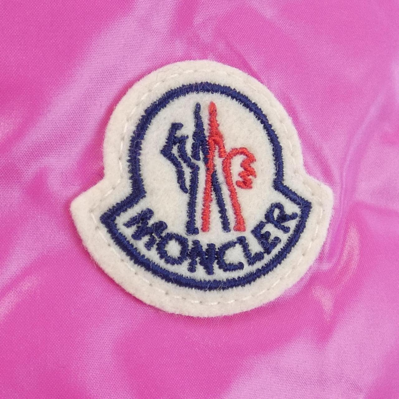 モンクレール MONCLER ダウンジャケット