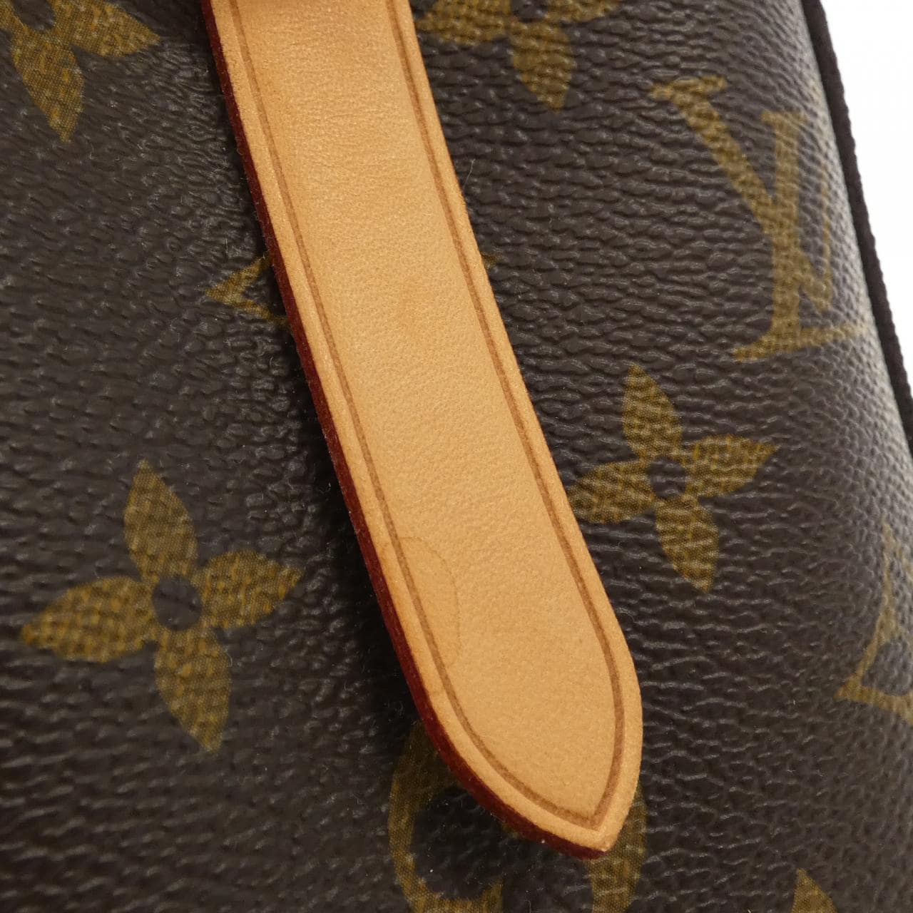 LOUIS VUITTON Monogram Montaigne BB M41055 包