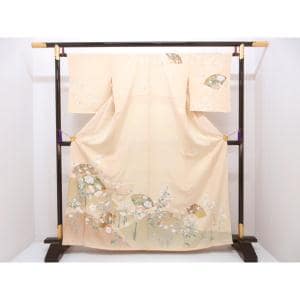 訪問着　友禅金彩加工　刺繍入り