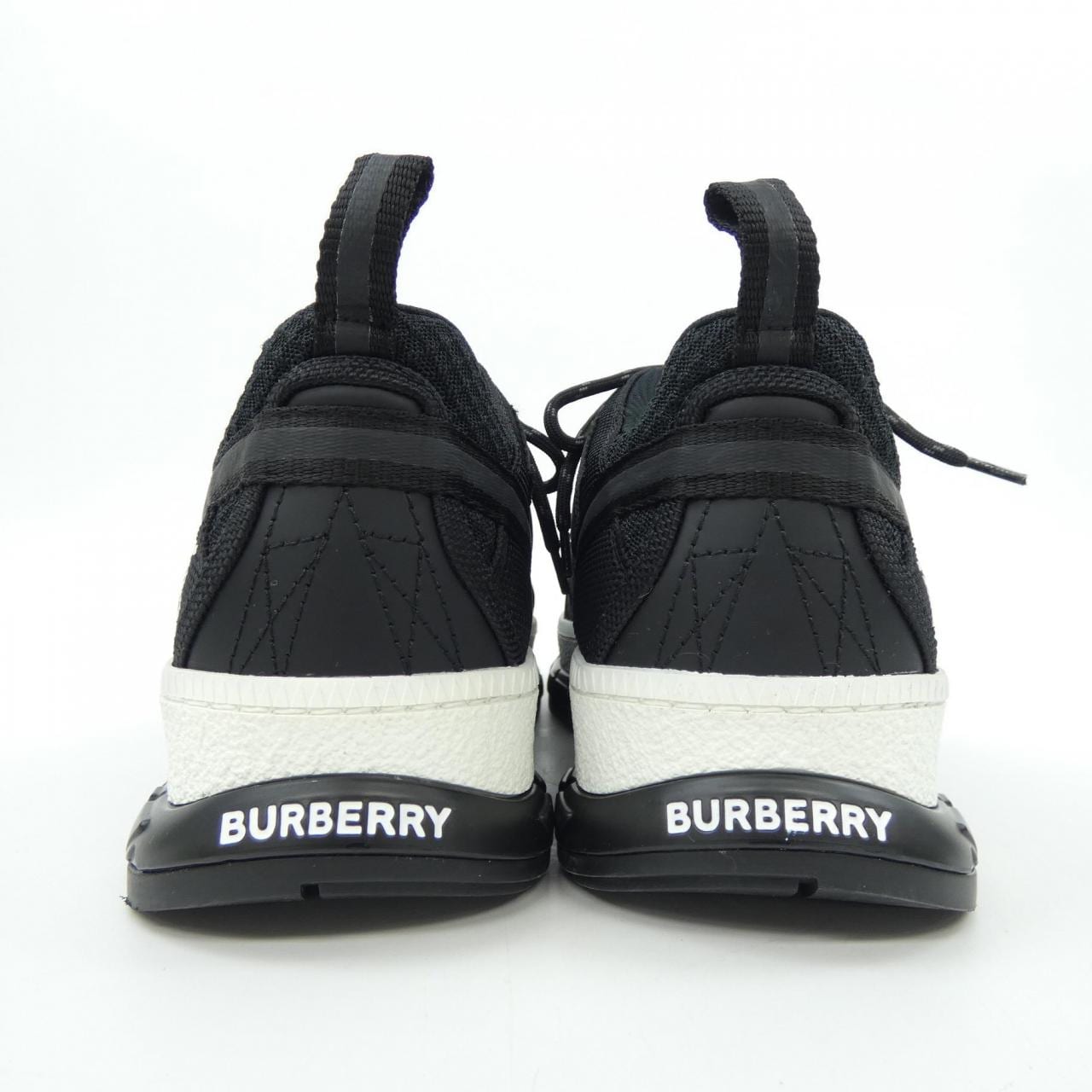 バーバリー BURBERRY 8013390 スニーカー
