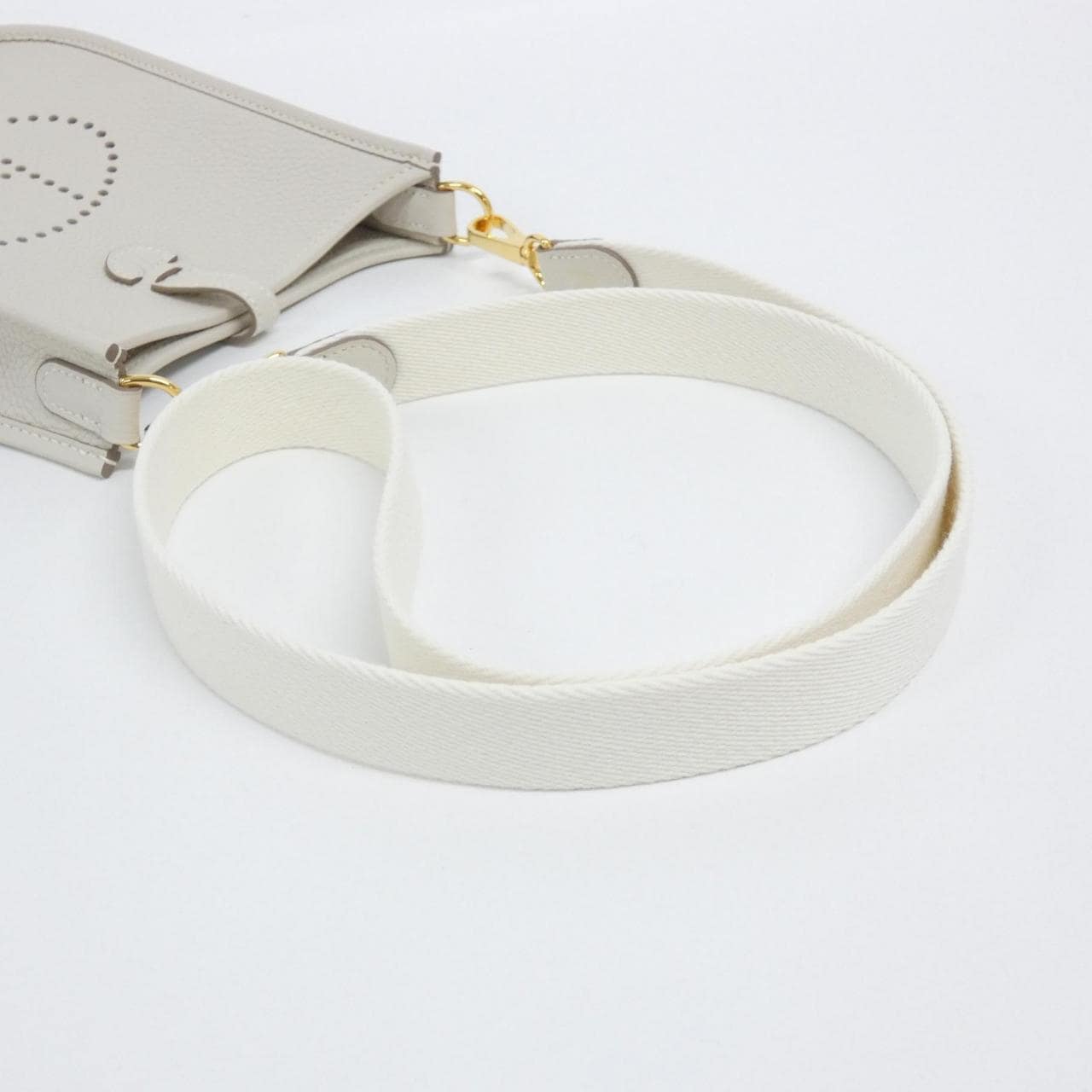 【未使用品】エルメス マキシキャドリーユ エヴリン アマゾン 16cm 069426CC ショルダーバッグ