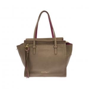 サルヴァトーレフェラガモ 21 F216 バッグ