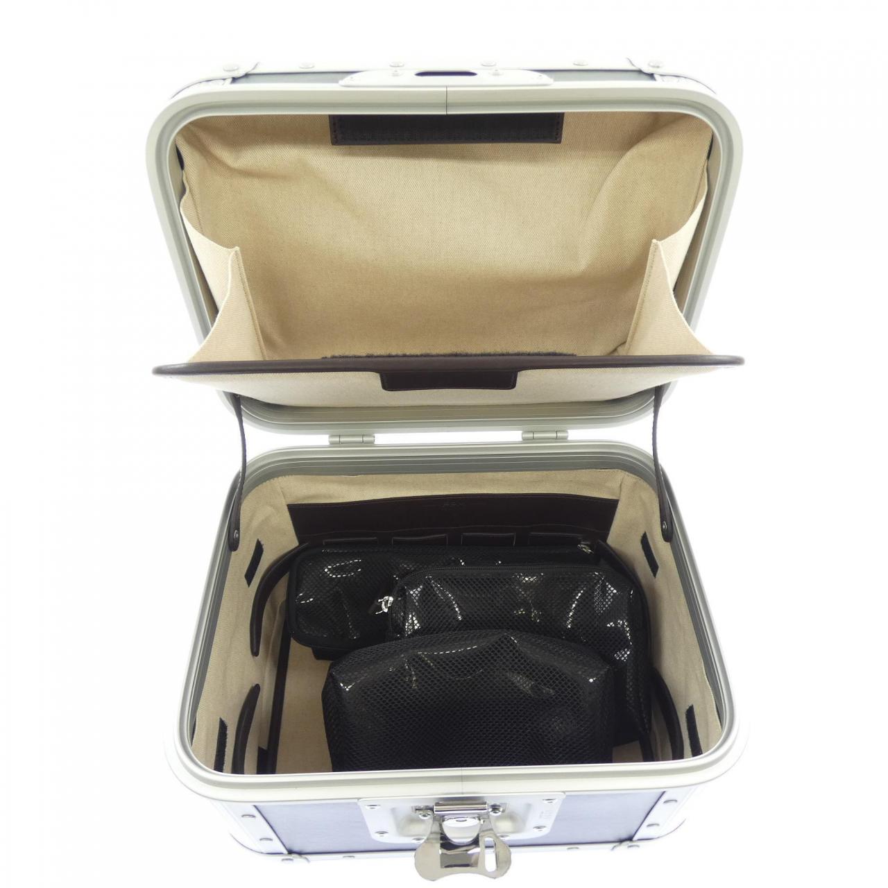 グローブトロッター GLOBE TROTTER BANK VANITY CASE BAG