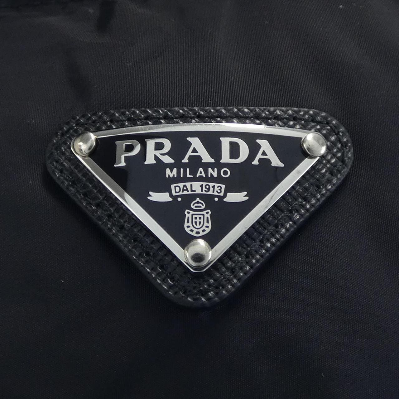 プラダ PRADA ダウンジャケット