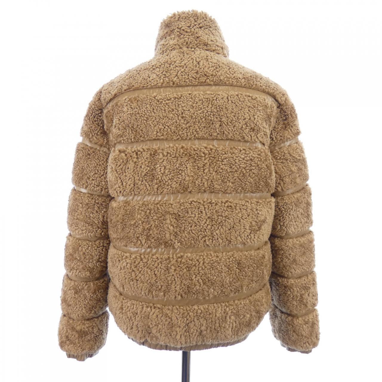 モンクレール MONCLER GENTIANE ダウンジャケット