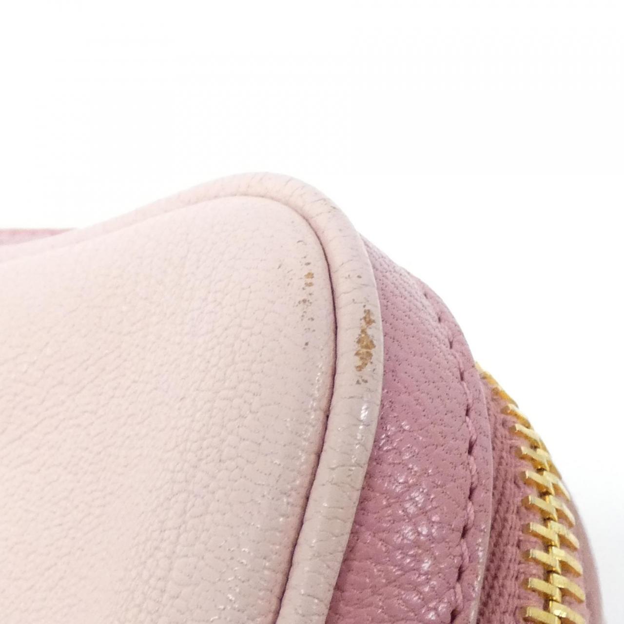 ミュウミュウ ショルダーバッグ