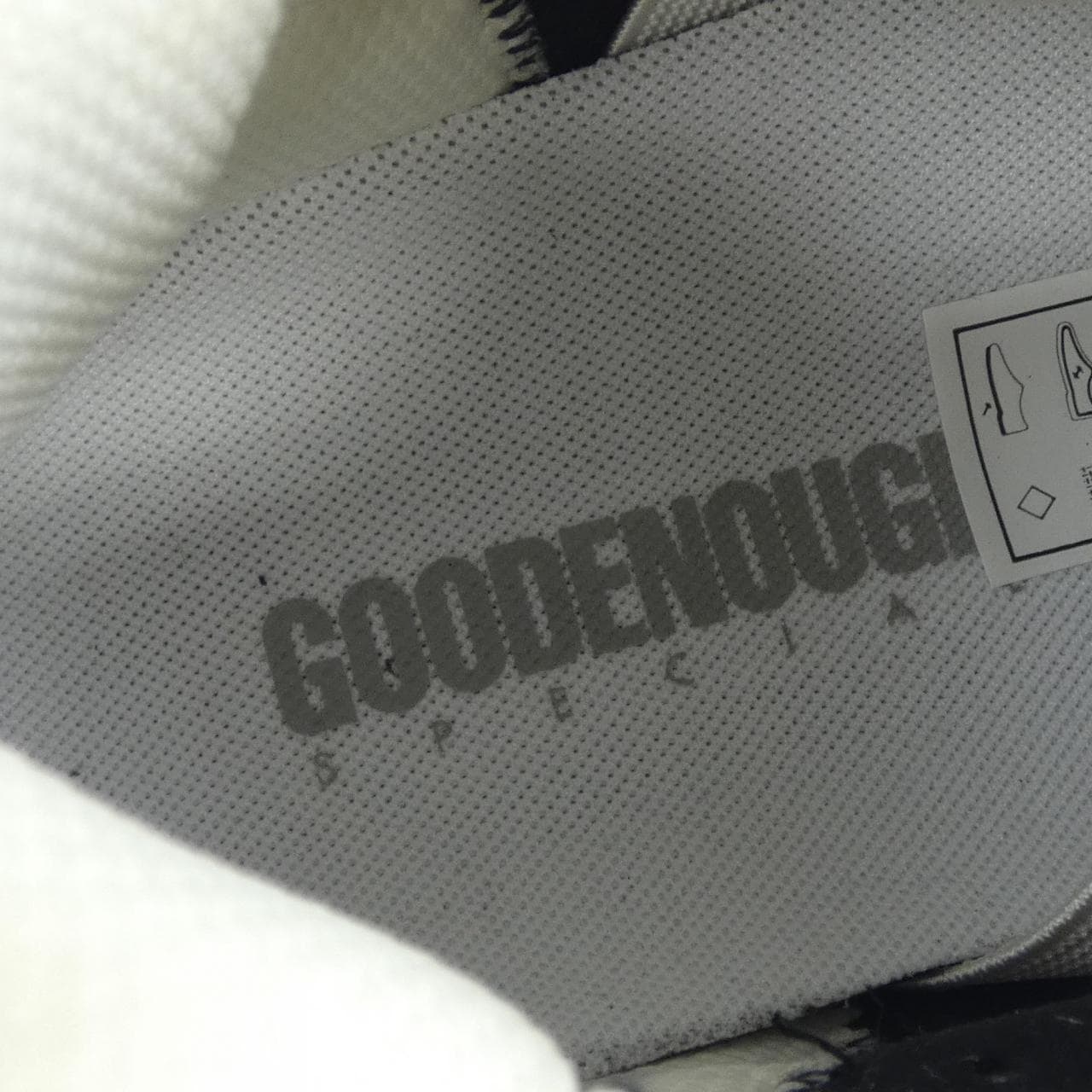 GRAVIS RIVAL スニーカー