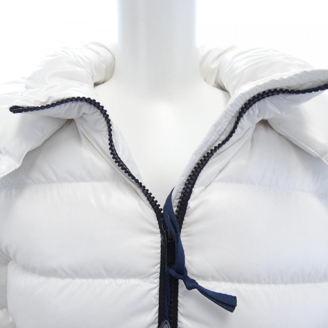 モンクレール MONCLER ダウンジャケット