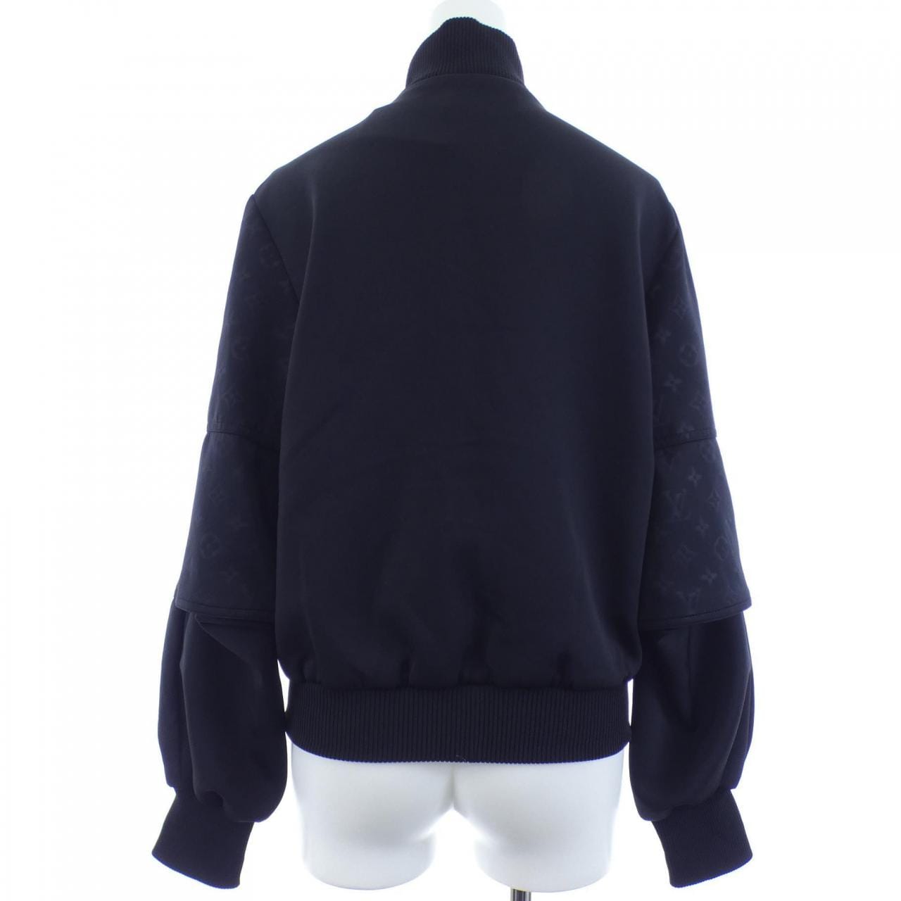 ルイヴィトン LOUIS VUITTON エンボスモノグラム FMJA26D97 ブルゾン