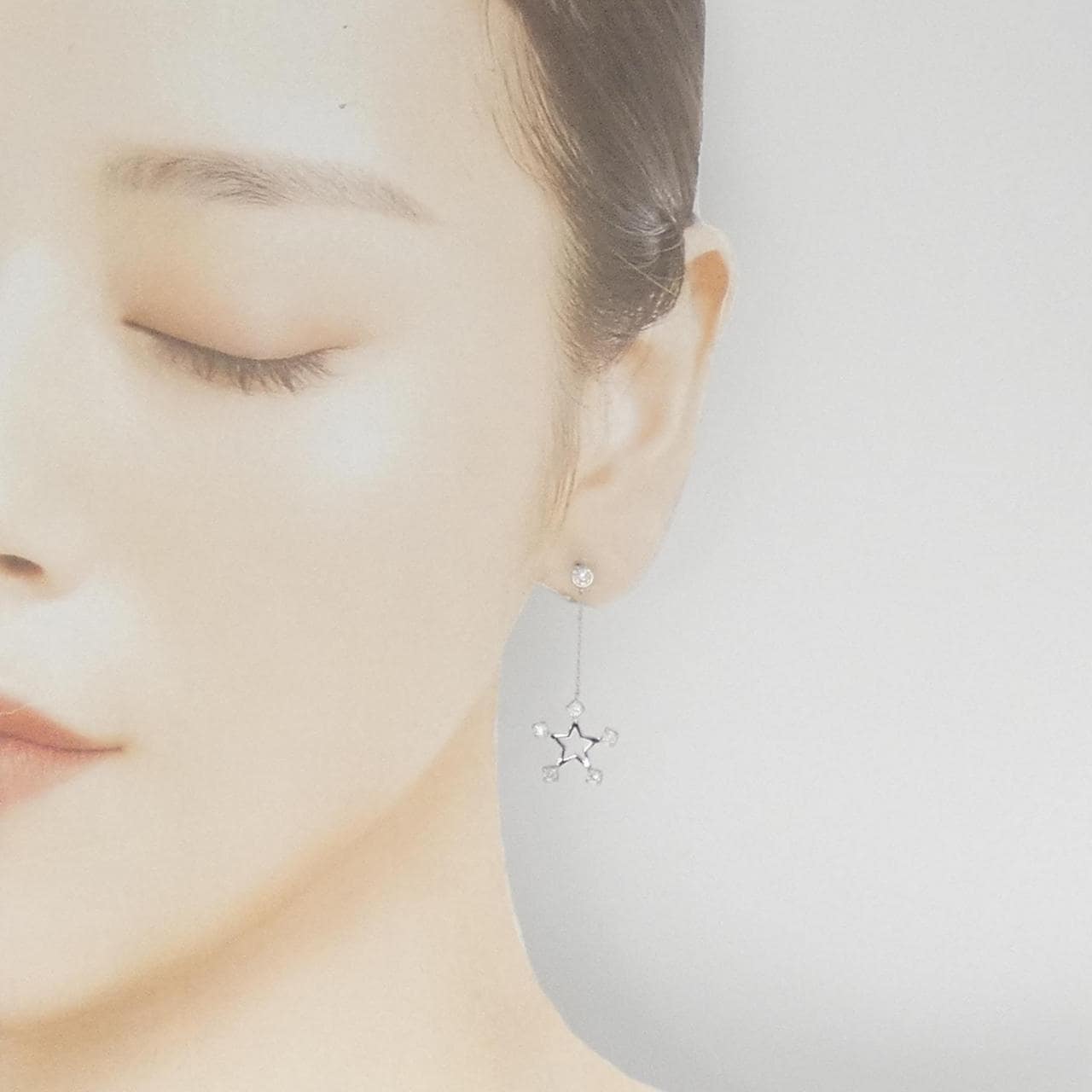 K18WG スター ダイヤモンド ピアス 0.80CT
