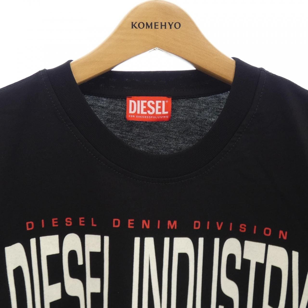ディーゼル DIESEL Tシャツ