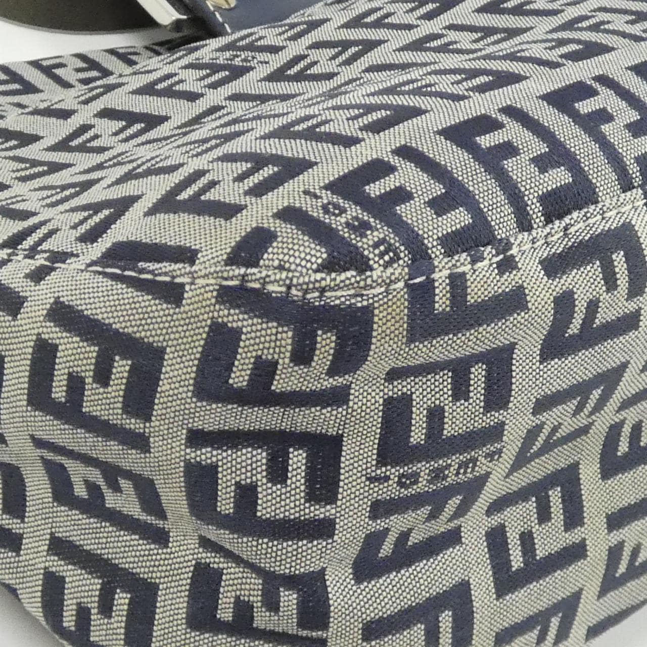 [vintage] FENDI 26566 Shoulder Bag