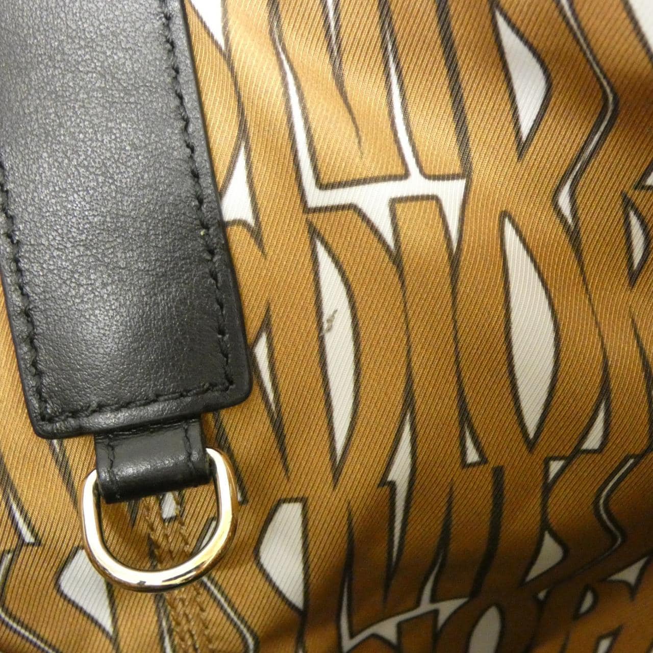 Christian DIOR DIOR Toujour 中 M2821OZCF 包袋