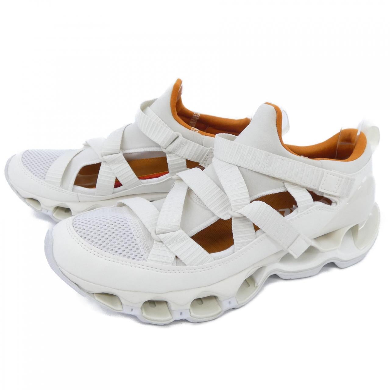 ミズノ MIZUNO スニーカー