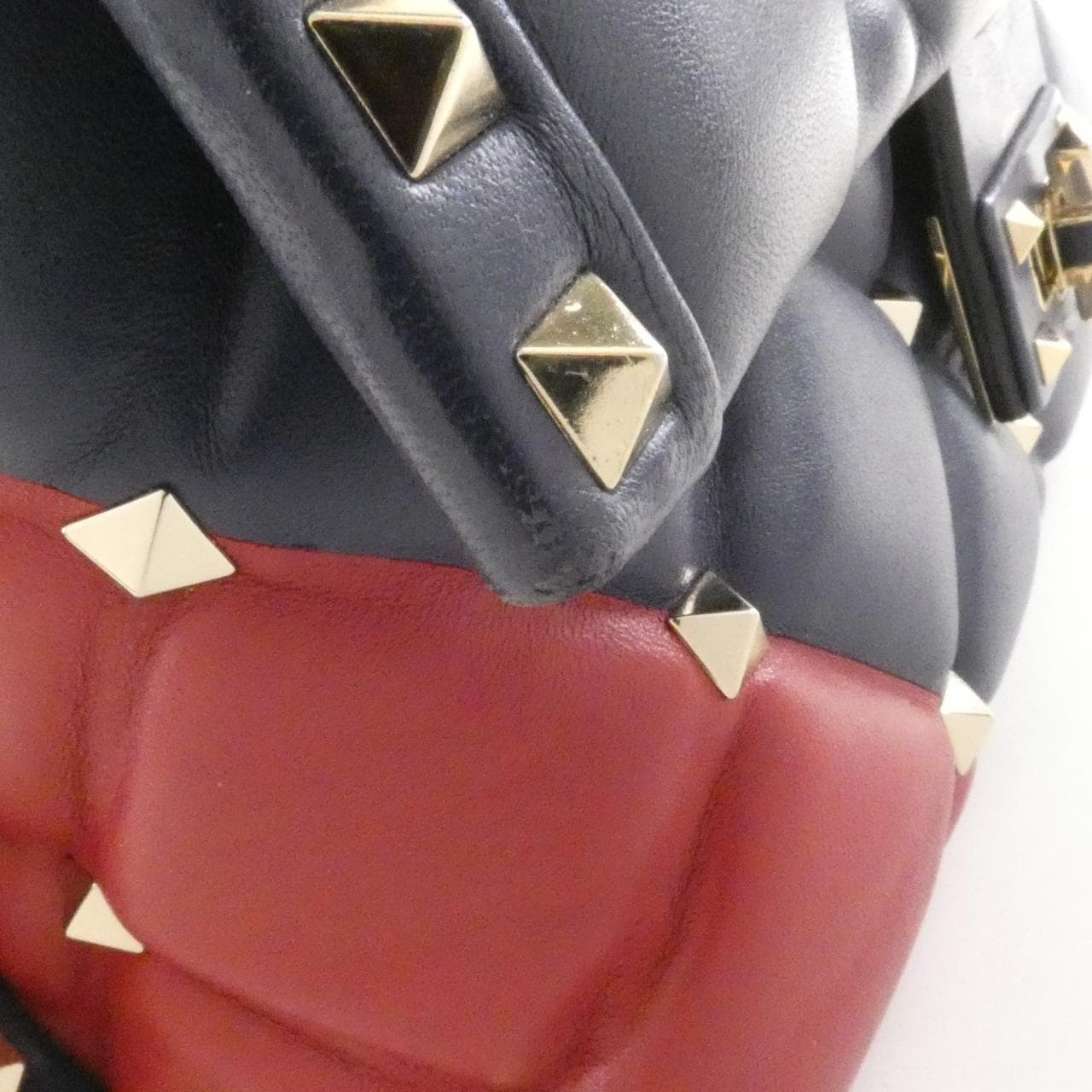 ヴァレンティノガラヴァーニ RW2B0B55LPR バッグ