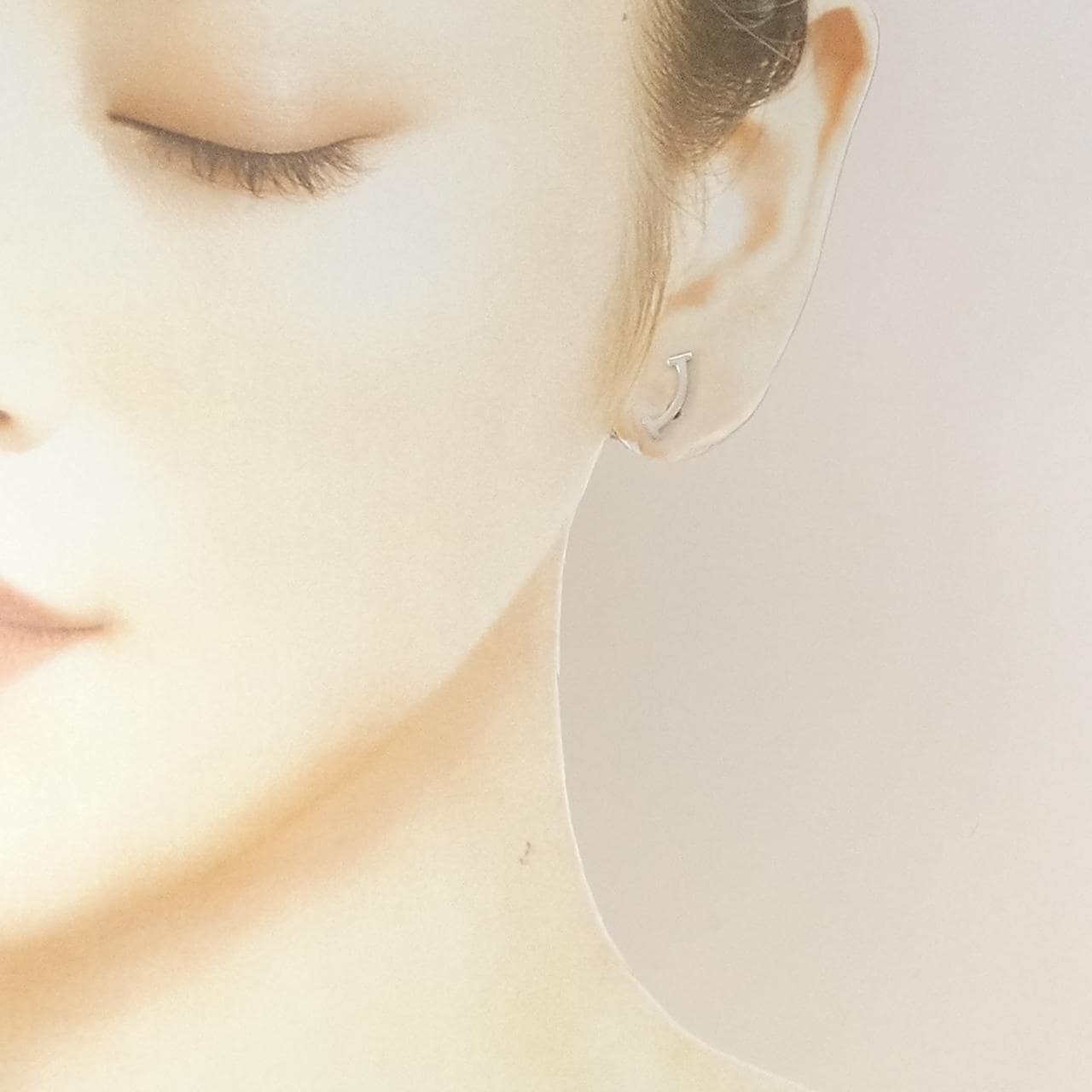 ティファニー Tスマイル ピアス