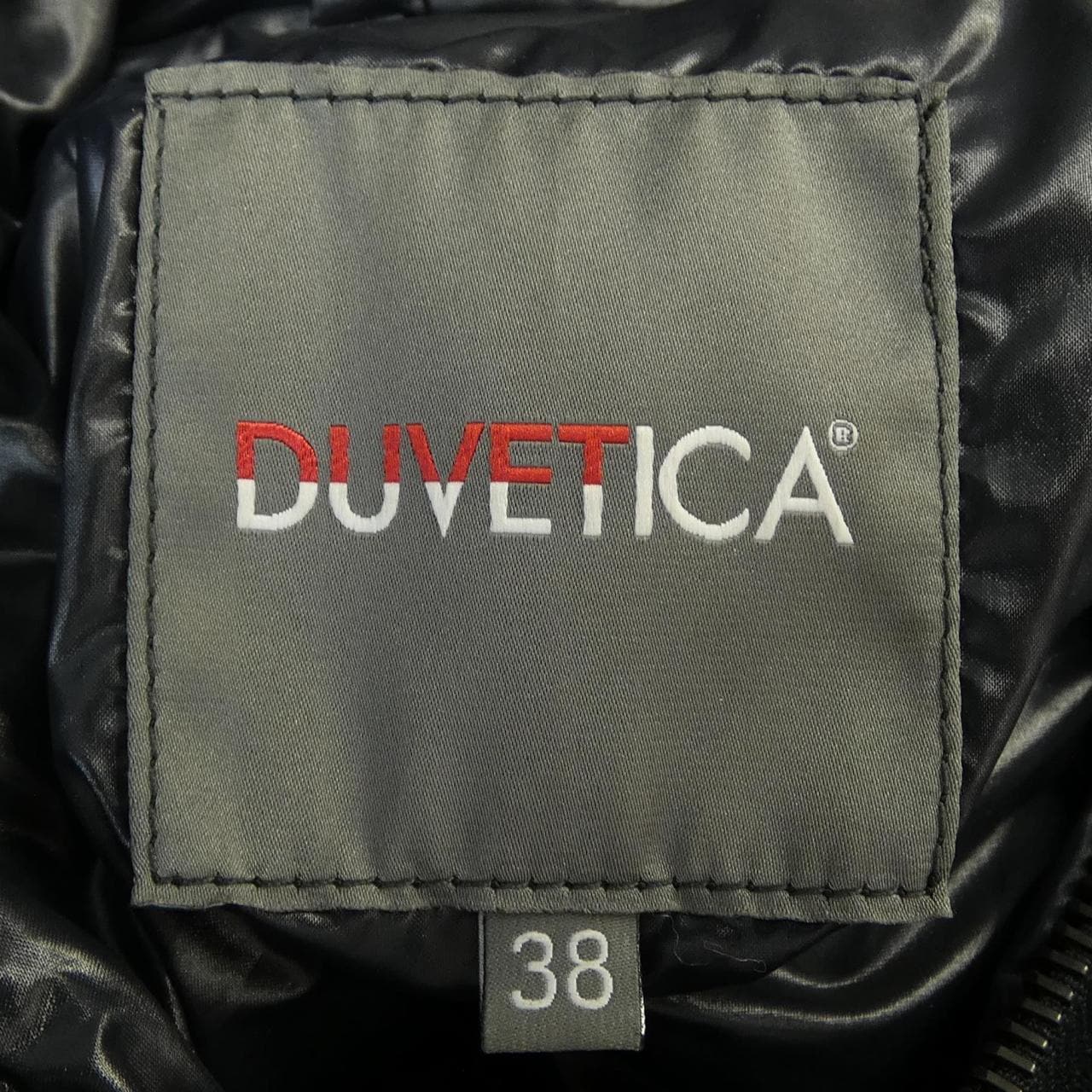 デュベティカ DUVETICA FEBEDUE ダウンベスト