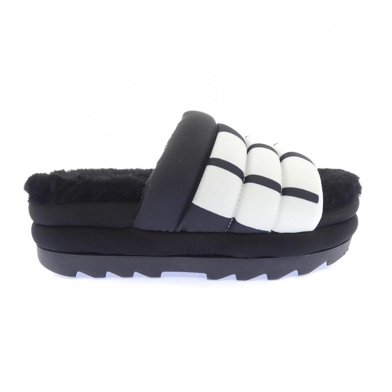 アグ UGG サンダル