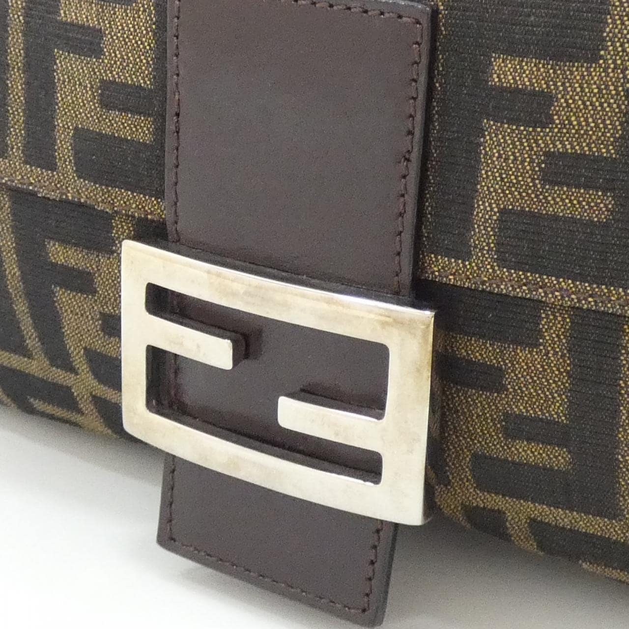 【ヴィンテージ】フェンディ バゲット 26424 ショルダーバッグ