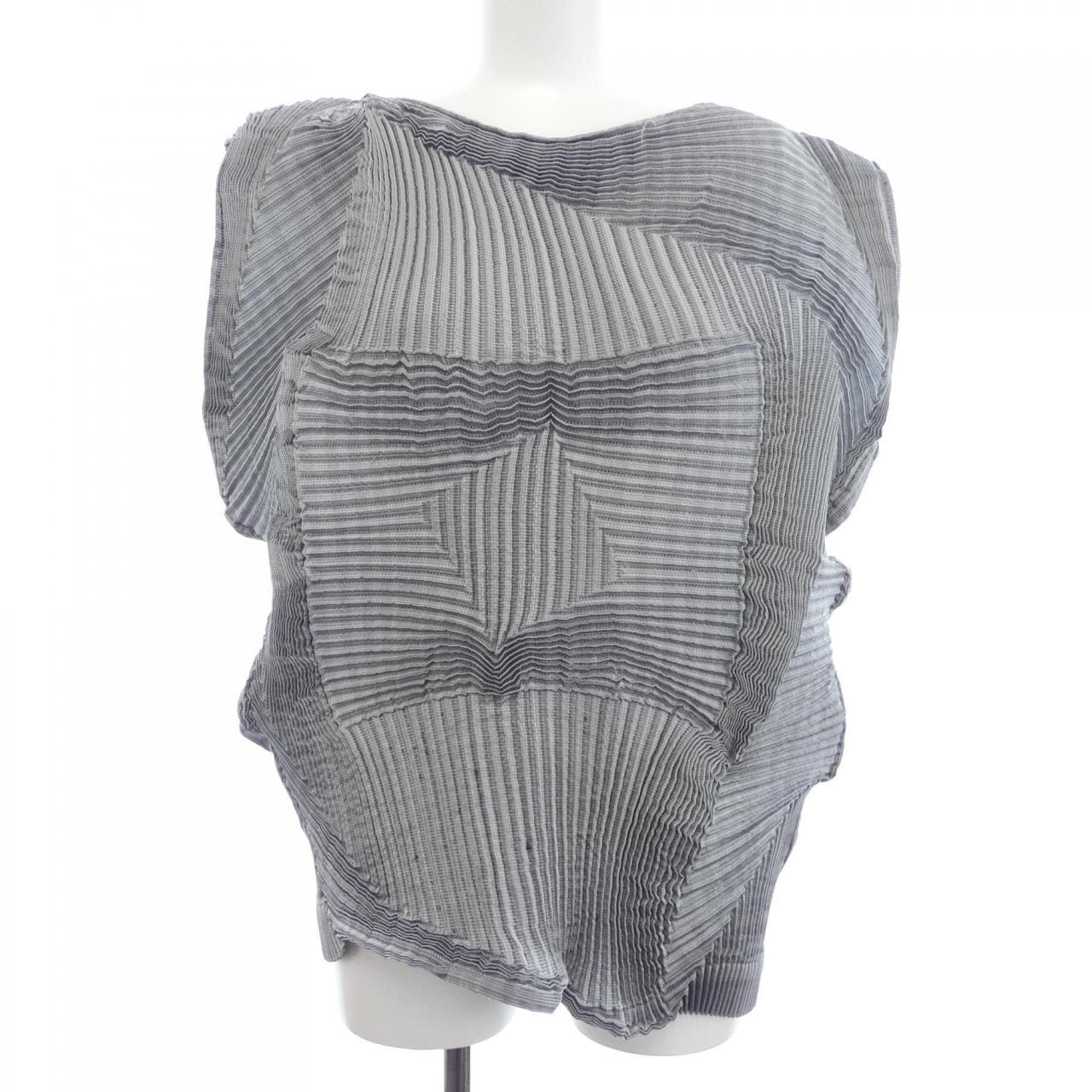 イッセイミヤケ ISSEY MIYAKE IM93FJ029 トップス