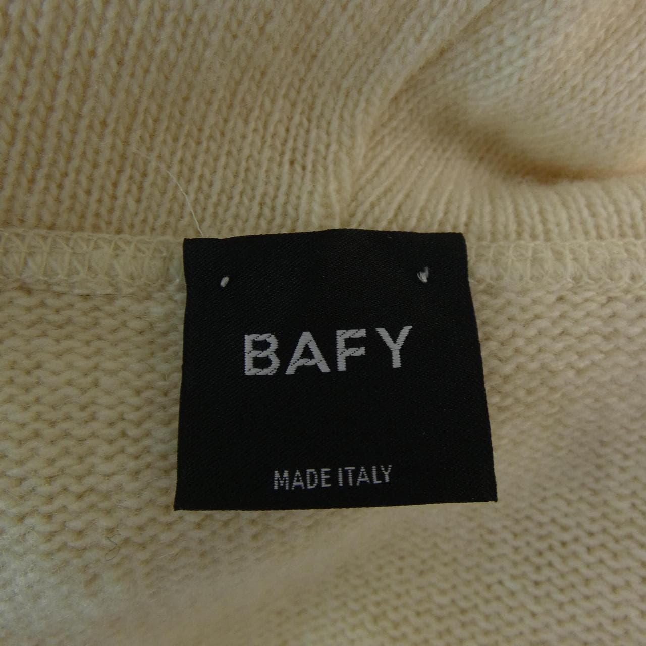 バフィー BAFY パーカー