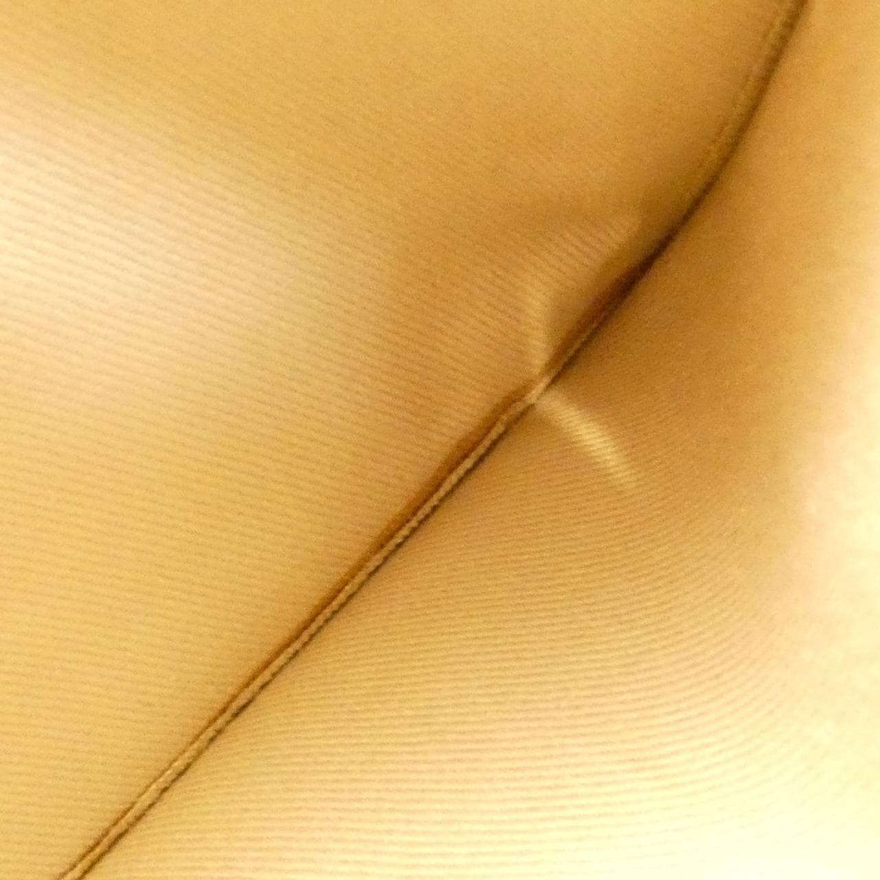 クロエ ウッディ スモール トート CHC21US385 E66 バッグ