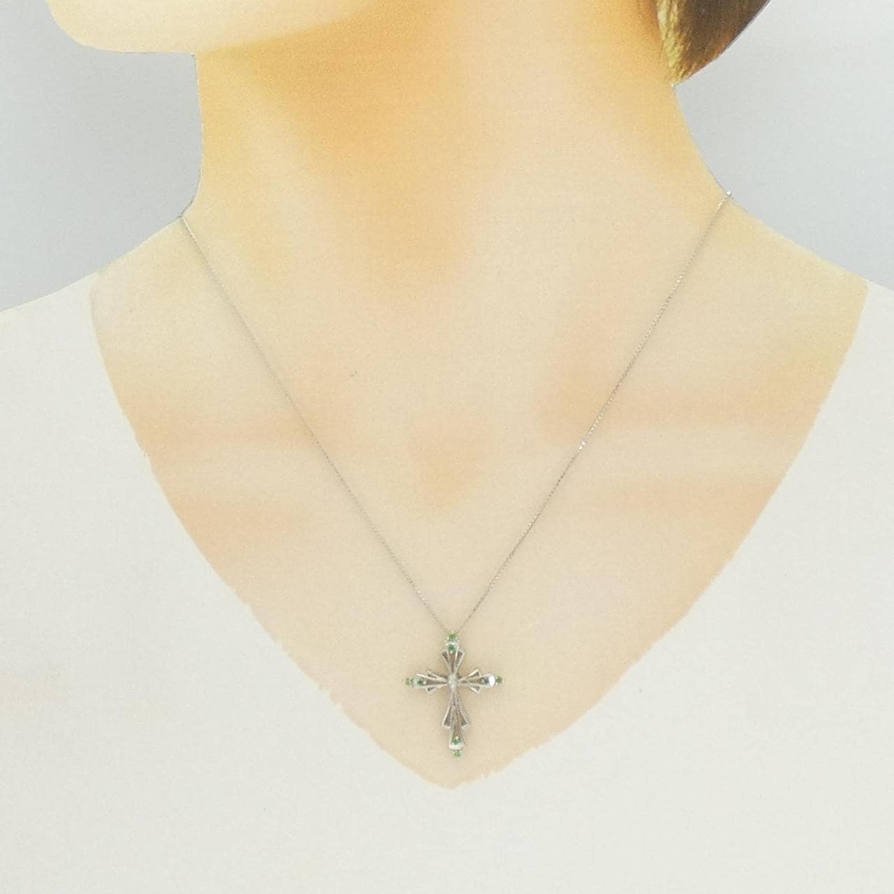 K18WG クロス グリーンガーネット ネックレス