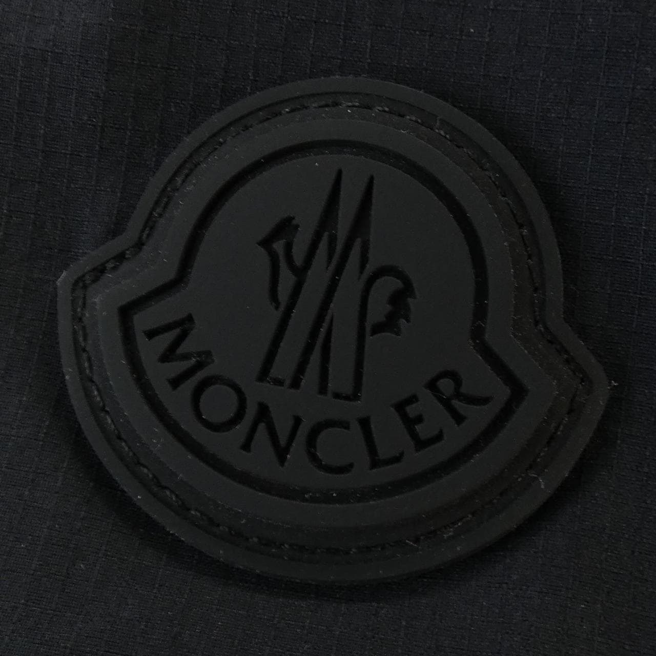 モンクレール MONCLER VIAUR ダウンジャケット