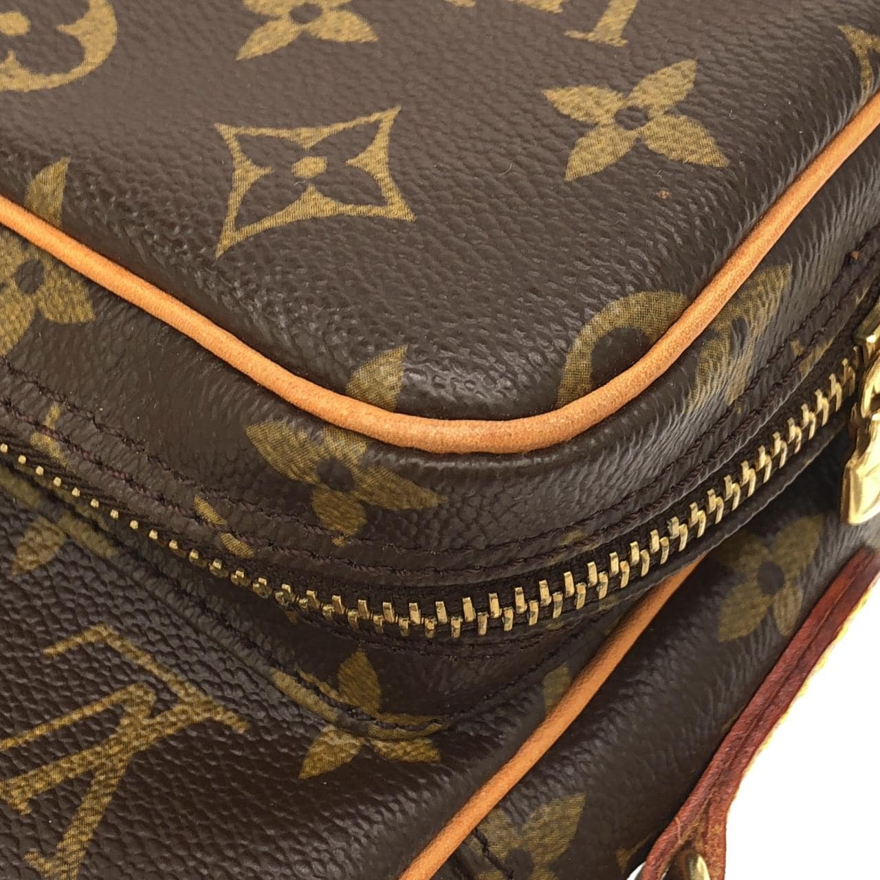 ルイヴィトン モノグラム アマゾン M45236 ショルダーバッグ