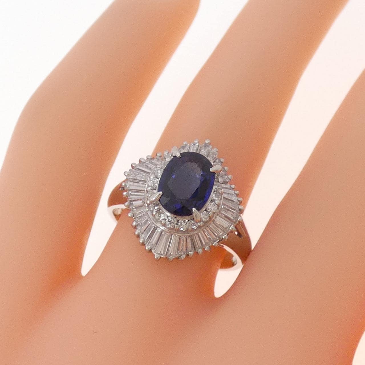 PT900 サファイヤ リング 1.23CT