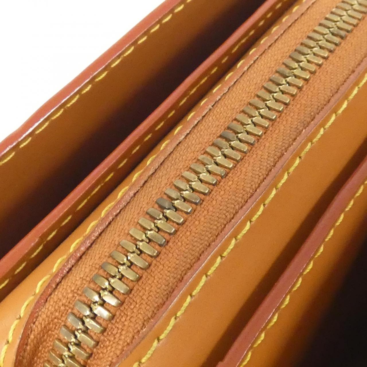 ルイヴィトン エピ ポンヌフ M52058 バッグ