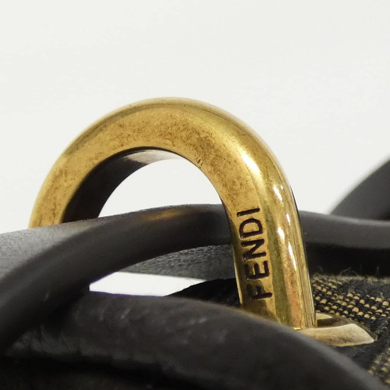 フェンディ  カ モン スモール 8BS082 AQ08 ショルダーバッグ